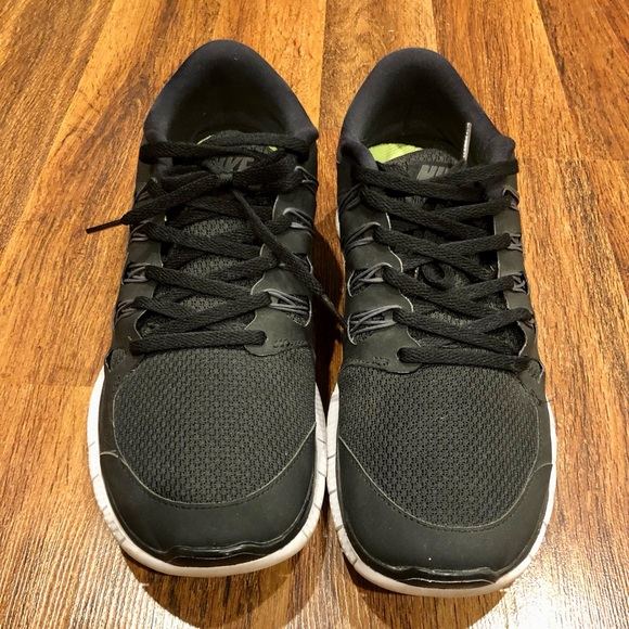 Nike Free 5.0+ - Picture 2 of 8